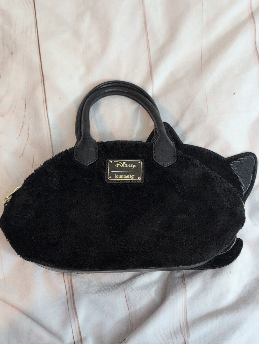Loungefly Disney Hocus Pocus Binx & Candle Crossbody Bag Halloween Hocus Pocus - Picture 5 of 7